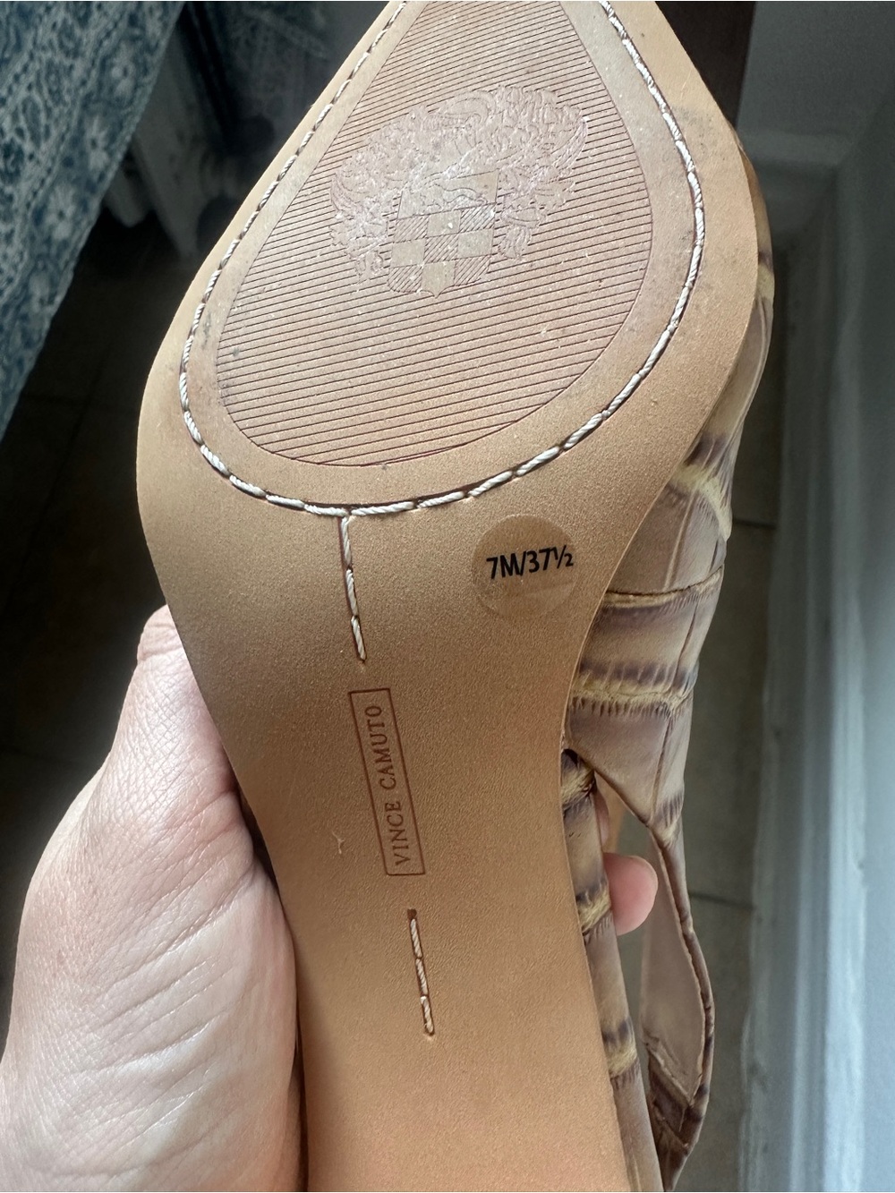 Brand New Caramel Croc-Embossed Slingback Block Heel Pumps - Picture 5 of 5